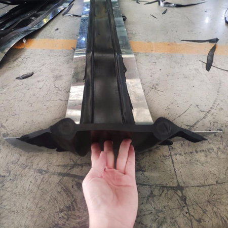 中埋鋼邊橡膠止水帶