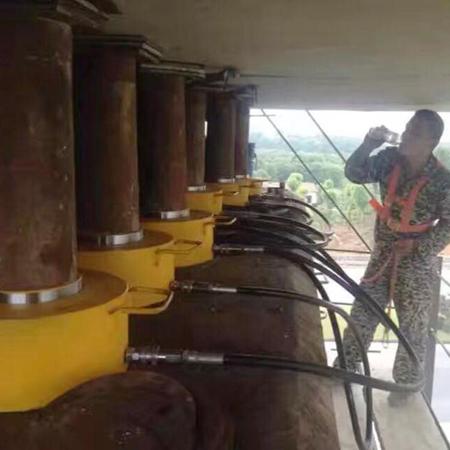 梁體支座糾偏調整 